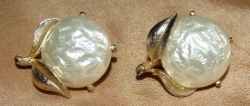detail_2435_1_-_earrings_-SC_pearl.jpg