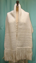 detail_30_knitted_shawl_front.jpg