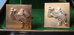 detail_3315_saddle_cufflinks.jpg