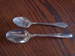 detail_3623_flatware_misc_-_spoons_1.JPG