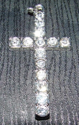 detail_3726_cross_pendant_1.jpg