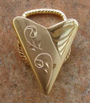 ENGRAVED ARROW SCARF HOLDER